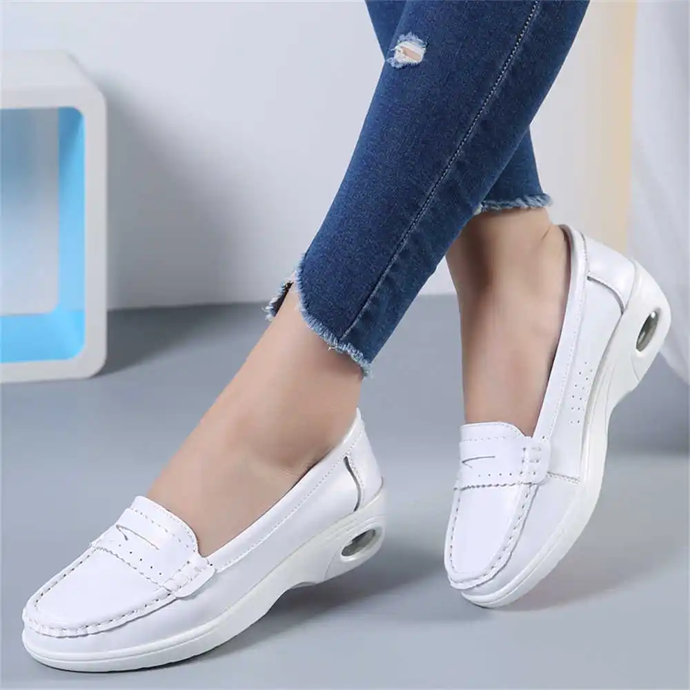 Thick Sole Slipon White Traine - Tech Accessories Dropshipping 评论和价格
